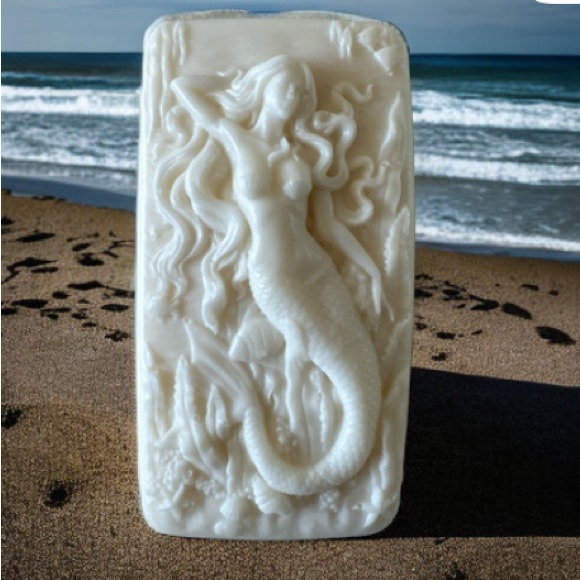 Mermaid Soap Bar- Handmade Soap - Goats Milk - Strawberry Pound Cake Scent - Picture 5 of 5